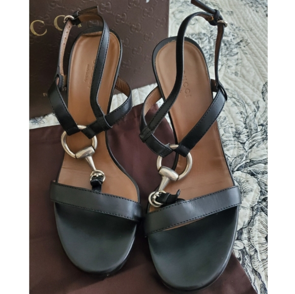 GUCCI Leather Sandals w/Original Box & Dust Bag - Picture 2 of 7